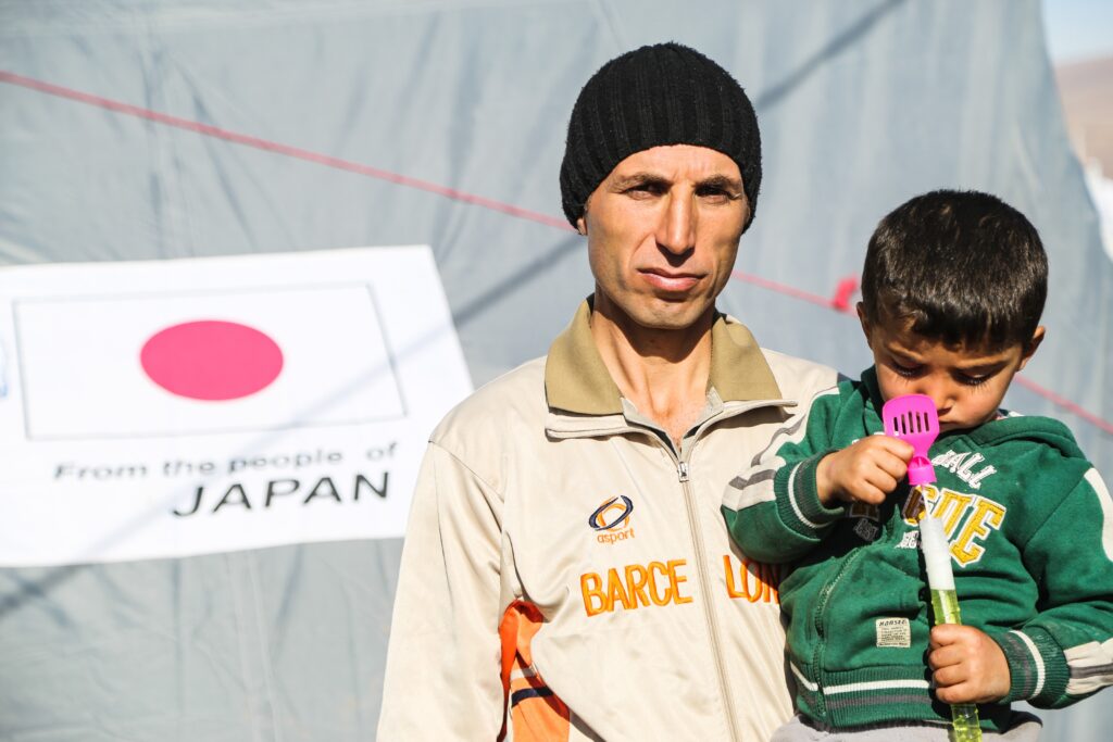 Syrian refugees in Basirma Camp in Erbil governorate in northern Iraq benefited from tents and other relief aid donated by the Japanese government.  © IOM 2014